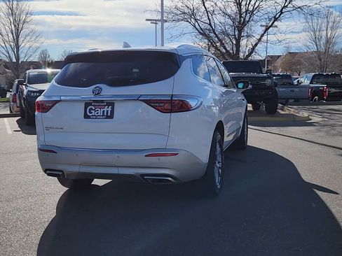 Used 2024 Buick Enclave Premium image 10