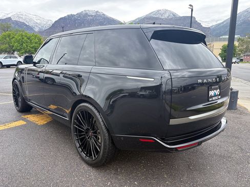 Used 2023 Land Rover Range Rover Long Wheelbase SE AWD/4WD image 11