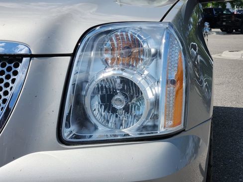 Used 2013 GMC Yukon Denali AWD/4WD image 33