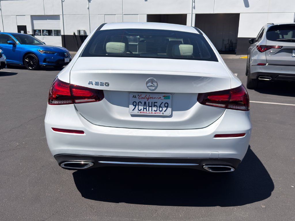 Used 2022 Mercedes-Benz A 220 image 10