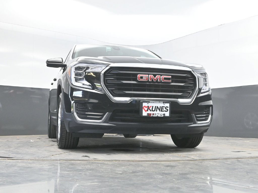Used 2024 GMC Terrain SLE AWD/4WD image 31