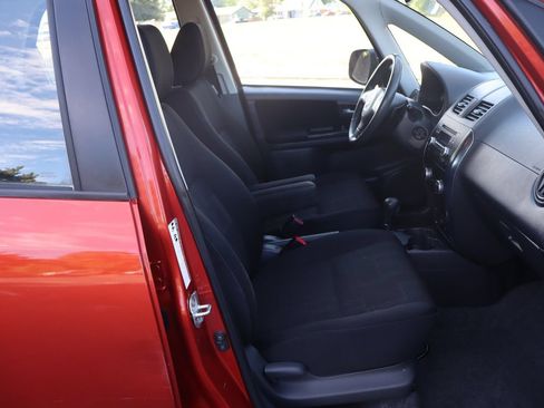 Used 2010 Suzuki SX4 Touring AWD/4WD image 22