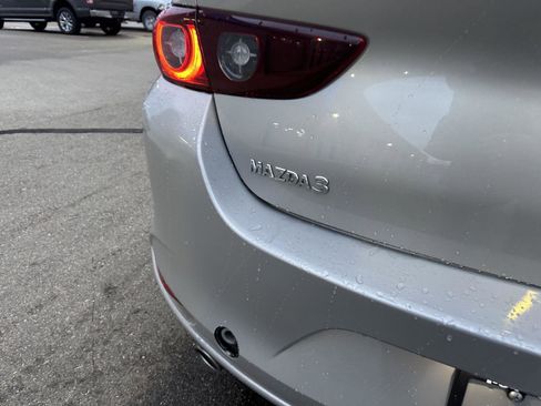 Used 2025 MAZDA MAZDA3 s image 3