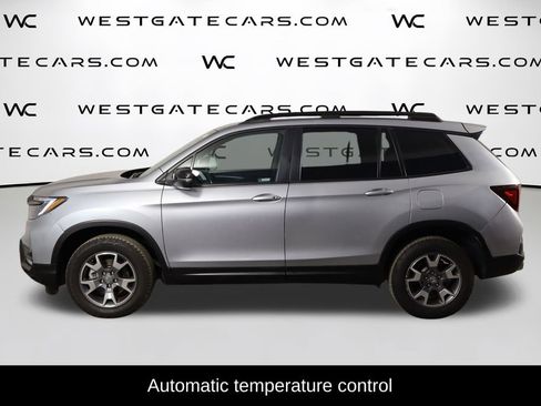 Used 2023 Honda Passport TrailSport image 5