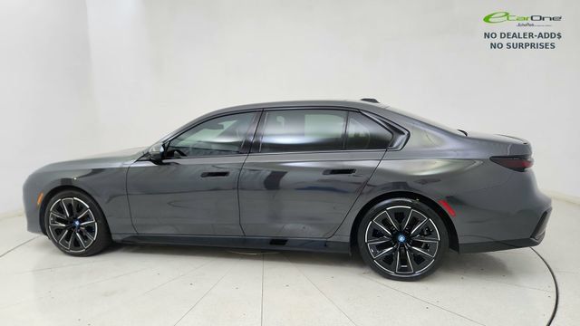 Used 2023 BMW i7 xDrive60 AWD/4WD image 4