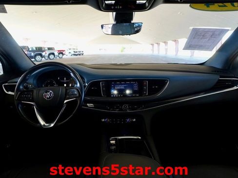 Used 2024 Buick Enclave Premium image 9