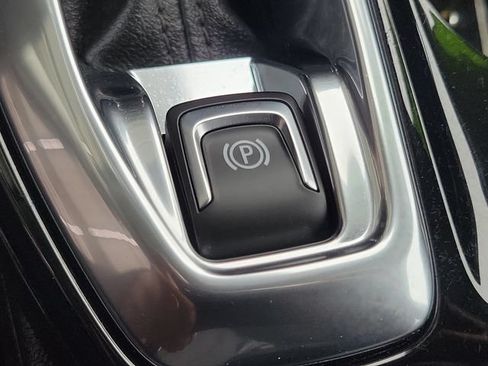Certified 2025 Chevrolet Trax ACTIV w/ Sunroof Package FWD image 18