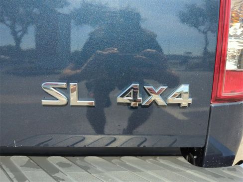 Certified 2019 Nissan Frontier SL image 21