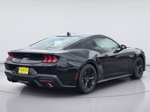 Certified 2026 Ford Mustang GT RWD image 5