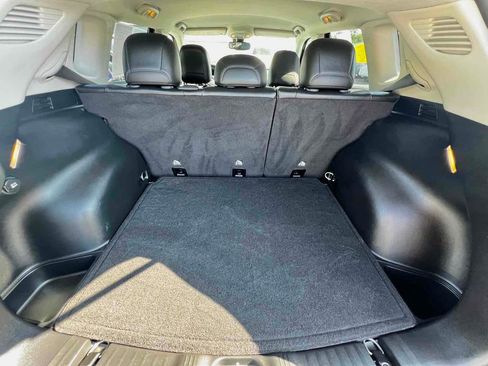 Used 2021 Jeep Compass Limited image 31