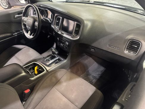 Used 2018 Dodge Charger R/T Scat Pack RWD image 29