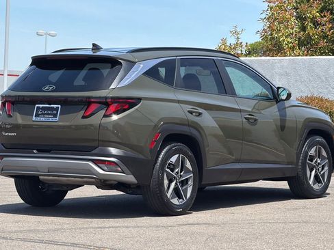 Used 2025 Hyundai Tucson SEL FWD image 2