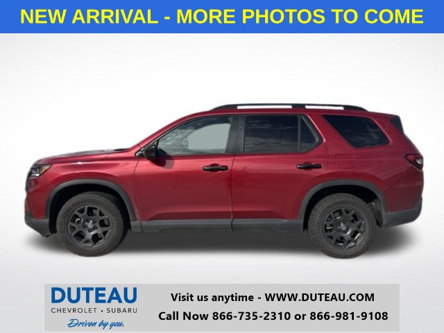Used 2025 Honda Pilot TrailSport image 1