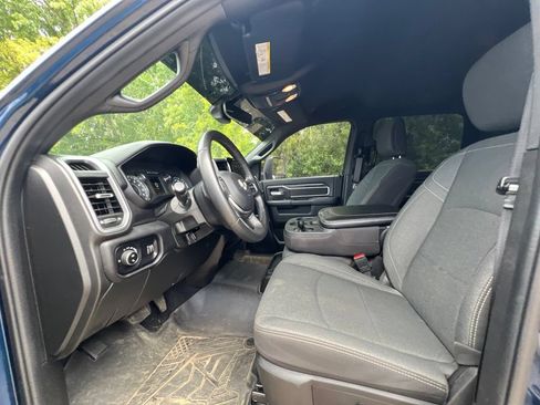 Used 2024 RAM 2500 Big Horn w/ Night Edition AWD/4WD image 18