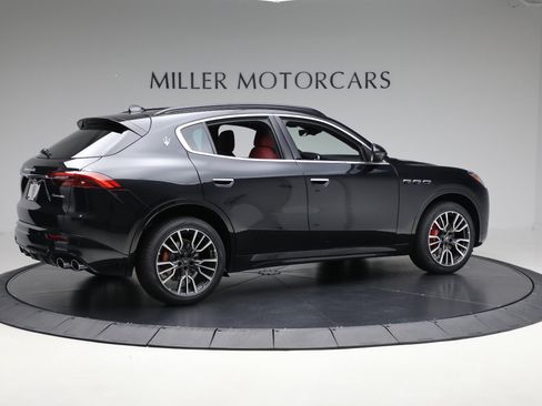 New 2025 Maserati Grecale GT image 7