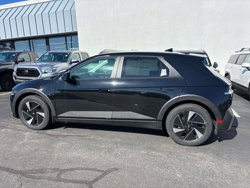 New 2026 Hyundai Ioniq 5 SEL image 2