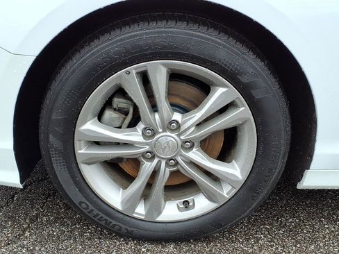 Used 2018 Hyundai Sonata Limited w/ Limited Ultimate Package 03 FWD image 11