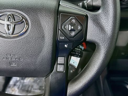 Used 2022 Toyota Tacoma SR RWD image 15