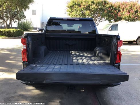 Used 2021 Chevrolet Silverado 1500 RST w/ Bed Protection Package RWD image 10
