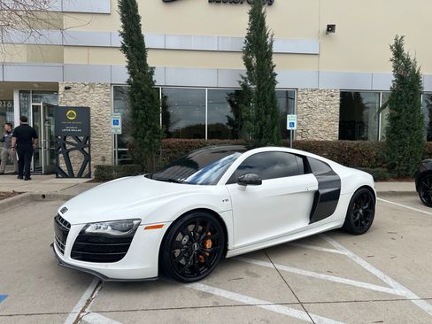 Used 2010 Audi R8 V10 image 1