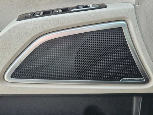 Used 2023 Kia Telluride S FWD image 17