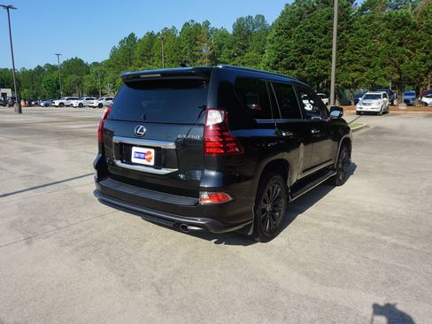 Used 2022 Lexus GX 460 Premium w/ Accessory Package AWD/4WD image 24