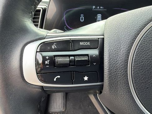 Used 2025 Kia Sportage EX w/ Premium Package FWD image 28