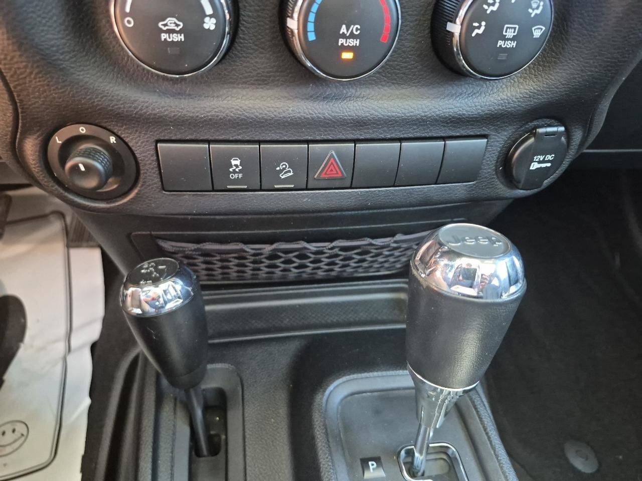 Used 2014 Jeep Wrangler Sport w/ Quick Order Package 24S AWD/4WD image 17