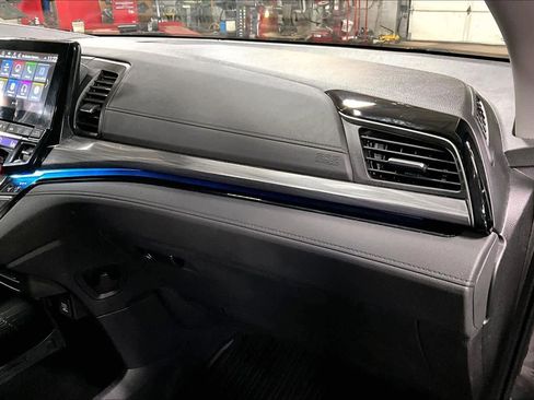 Used 2023 Honda Odyssey Elite image 17