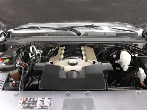 Used 2019 Cadillac Escalade ESV Platinum AWD/4WD image 41