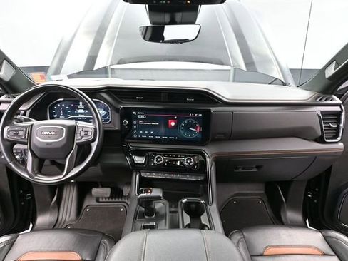 Used 2023 GMC Sierra 1500 AT4 w/ Technology Package AWD/4WD image 34