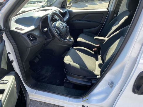 Used 2022 RAM ProMaster City Tradesman w/ Window Group 05 image 12