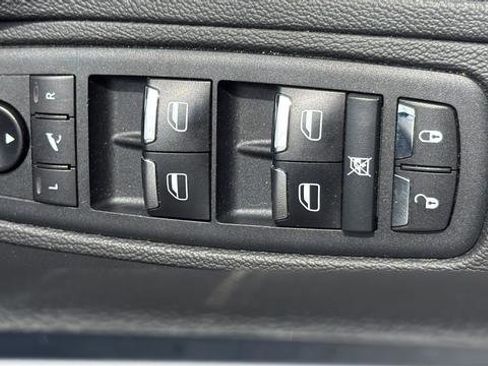 Used 2022 Maserati Levante GT AWD/4WD image 12
