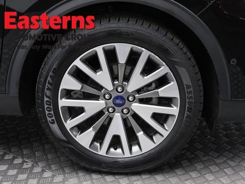 Used 2021 Ford Escape Titanium image 34