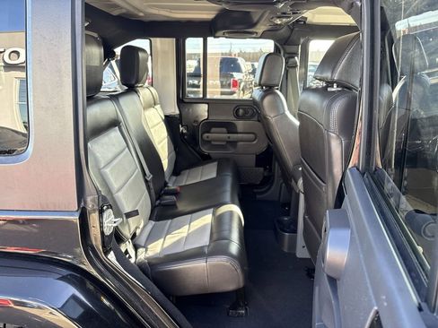 Used 2008 Jeep Wrangler Unlimited Sahara w/ Mopar Chrome Edition Group image 19