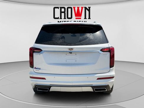 Used 2020 Cadillac XT6 Premium Luxury AWD/4WD image 4
