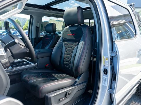New 2026 Ford F250 Lariat w/ Black Appearance Package AWD/4WD image 27