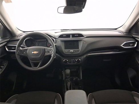 Used 2023 Chevrolet TrailBlazer LT image 19