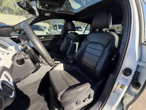 Used 2016 Volkswagen GTI Autobahn w/ Lighting Package (SEL) FWD image 9