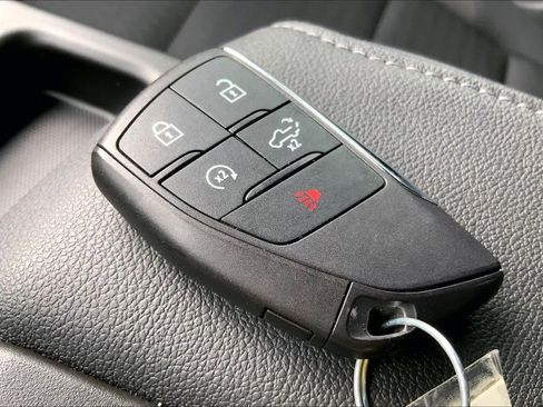 Used 2025 Chevrolet Silverado 1500 RST w/ Z71 Off-Road Package image 15