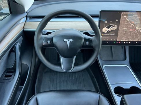 Used 2022 Tesla Model 3 image 15