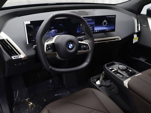 New 2026 BMW iX xDrive45 image 7