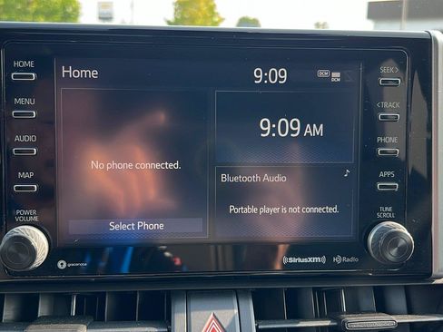 Used 2020 Toyota RAV4 XLE w/ Convenience Package AWD/4WD image 28