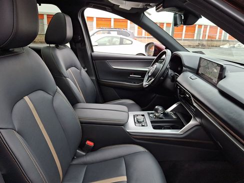 Used 2025 MAZDA CX-90 Plug-In Hybrid w/ Premium Plus image 12