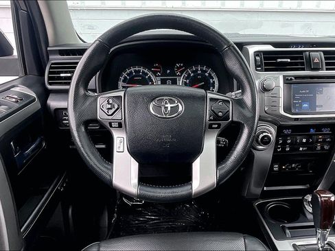 Used 2018 Toyota 4Runner Limited AWD/4WD image 6