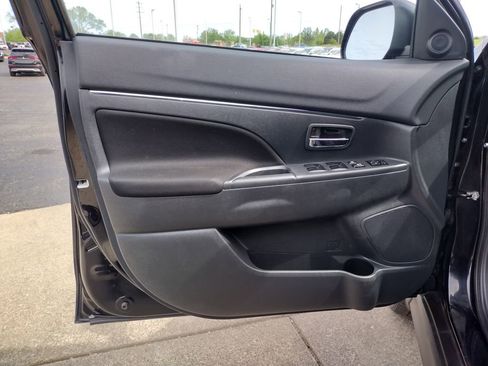 Used 2024 Mitsubishi Outlander Sport ES AWD/4WD image 9