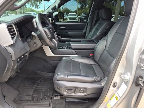 Used 2024 Toyota Tundra Platinum AWD/4WD image 18