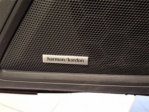 Certified 2025 Subaru Outback Limited image 24