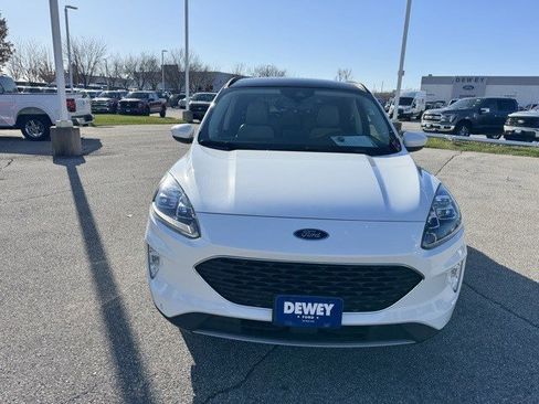 Certified 2022 Ford Escape Titanium w/ Class II Trailer Tow Package image 2