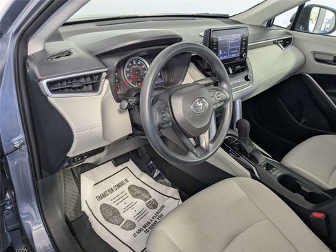 Used 2022 Toyota Corolla Cross L image 9